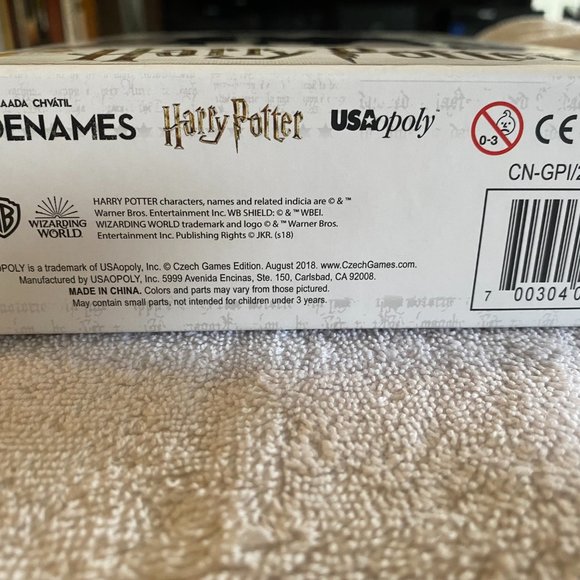 CODENAMES: Harry Potter Board Game - Picture 4 of 4